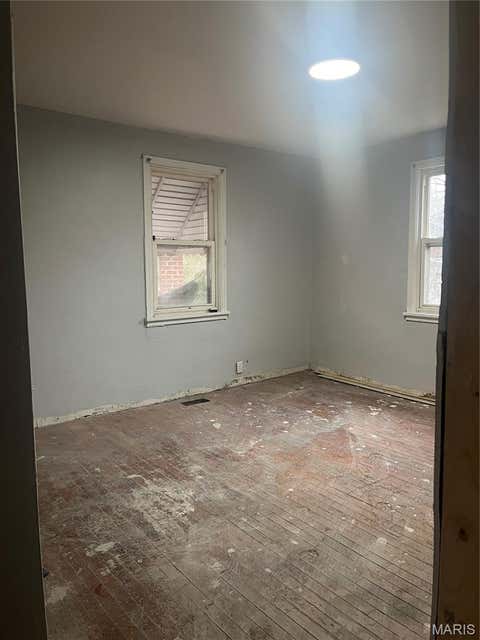 Tiny photo for 8327 Eton Place, St Louis, MO 63136 (MLS # 26052684)