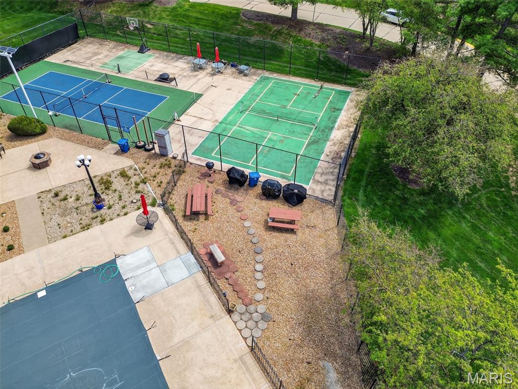 Chateau Country Club - Residential