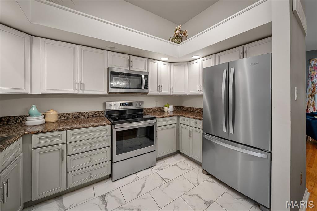 Dolman Condos - Residential