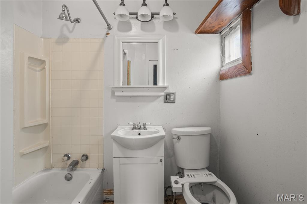 Jones Addn-St Chas Ira C - Residential