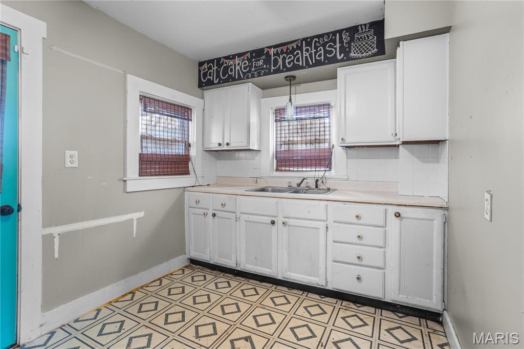 Jones Addn-St Chas Ira C - Residential