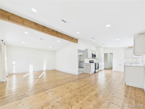 Tiny photo for 600 Center Street, Bloomfield, MO 63825 (MLS # 26067037)