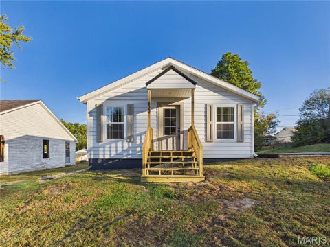 Photo of 600 Center Street, Bloomfield, MO 63825 (MLS # 26067037)