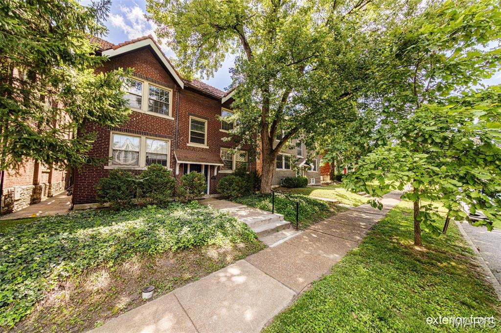 Photo of 4614 Shenandoah Avenue, St Louis, MO 63110 (MLS # 26037176)
