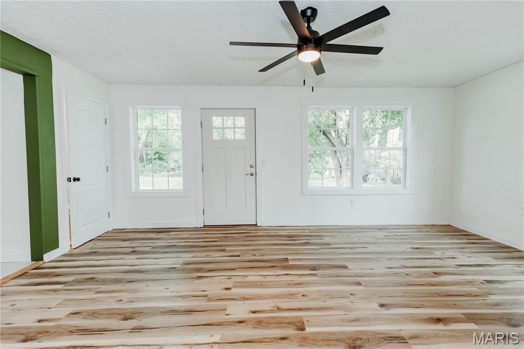 Photo of 303 S Pine Street, Dixon, MO 65459 (MLS # 26051372)
