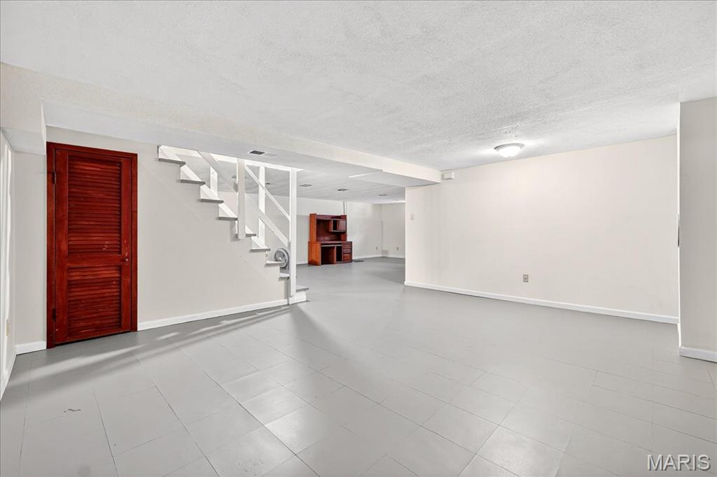 Fox Manor 1 - Residential