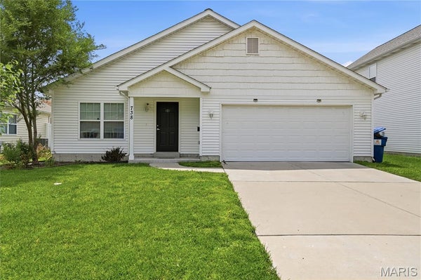738 CHARBONIER RD, FLORISSANT, MO 63031 - Image 7b5bb1c4e41f2f34976040dec10b33ae/3357688642