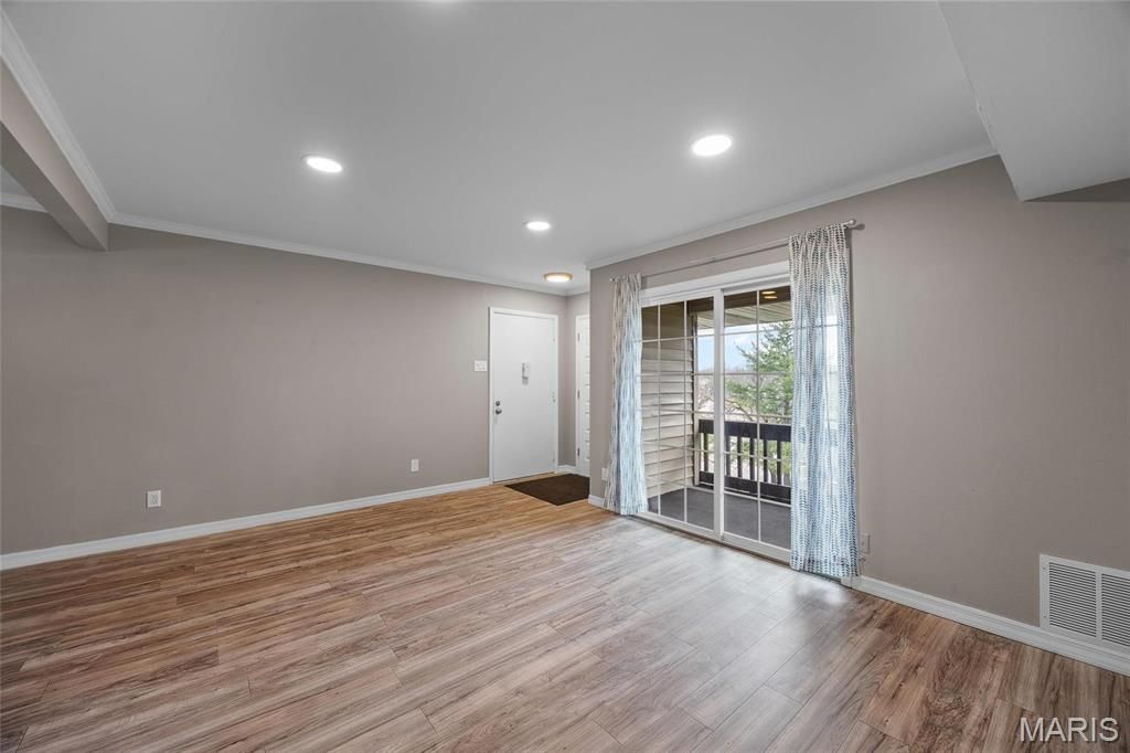 Photo of 1406 Durango Lane #7, Fenton, MO 63026 (MLS # 26007955)