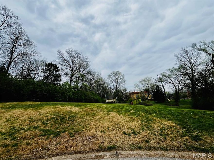 Are you ready to build your dream home? This exceptional property offers direct access to the Gravois Greenway, making it a perfect fit for cyclists, runners, and outdoor enthusiasts alike. The Greenway provides a scenic, walkable connection to a variety of amenities across both the County and City.
Enjoy convenient access to popular dining spots such as Katie’s Pizza & Pasta Osteria and The Mexican STL, as well as nearby grocery stores like Dierbergs Markets and Schnucks—all just a short, refreshing walk or ride along the trail. The property is also close to additional shopping and amenities in Kirkwood and within walking distance of a branch of the St. Louis County Library. To top it off, whiskey and craft beer enthusiasts will love being within easy walking distance of Perennial on the Trail.
A survey and initial site diagrams featuring multiple potential home configurations are available. Contact the listing agent with any questions.