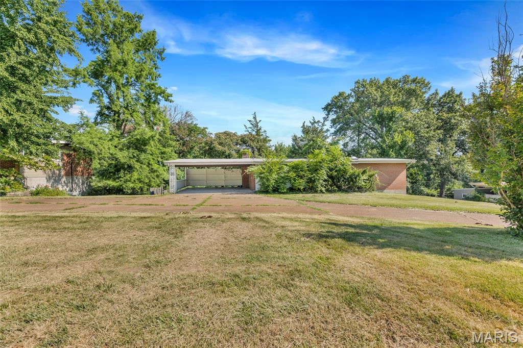 2431 Trossock Lane