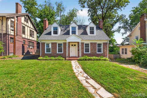 Photo of 457 Catalina Avenue, Webster Groves, MO 63119 (MLS # 26045805)