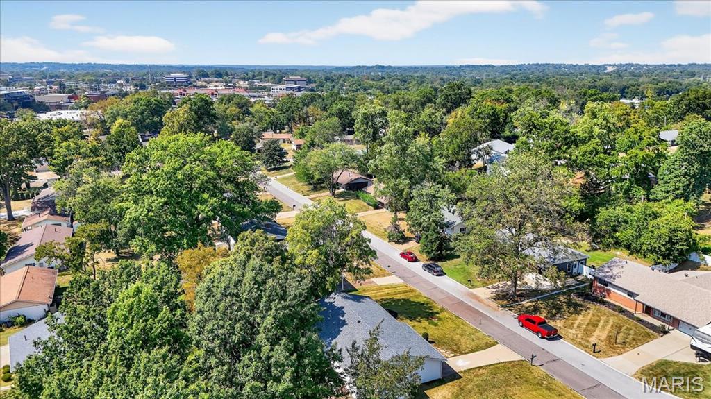 St Louis, Missouri 63146, United States, 3 Bedrooms Bedrooms, ,3 BathroomsBathrooms,Residential,Pending,210951