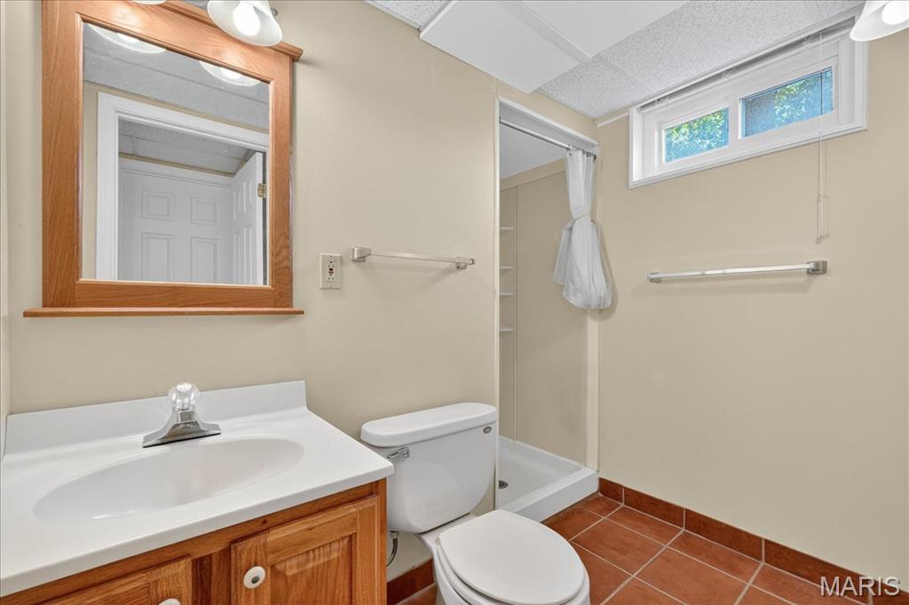 St Louis, Missouri 63146, United States, 3 Bedrooms Bedrooms, ,3 BathroomsBathrooms,Residential,Pending,210951