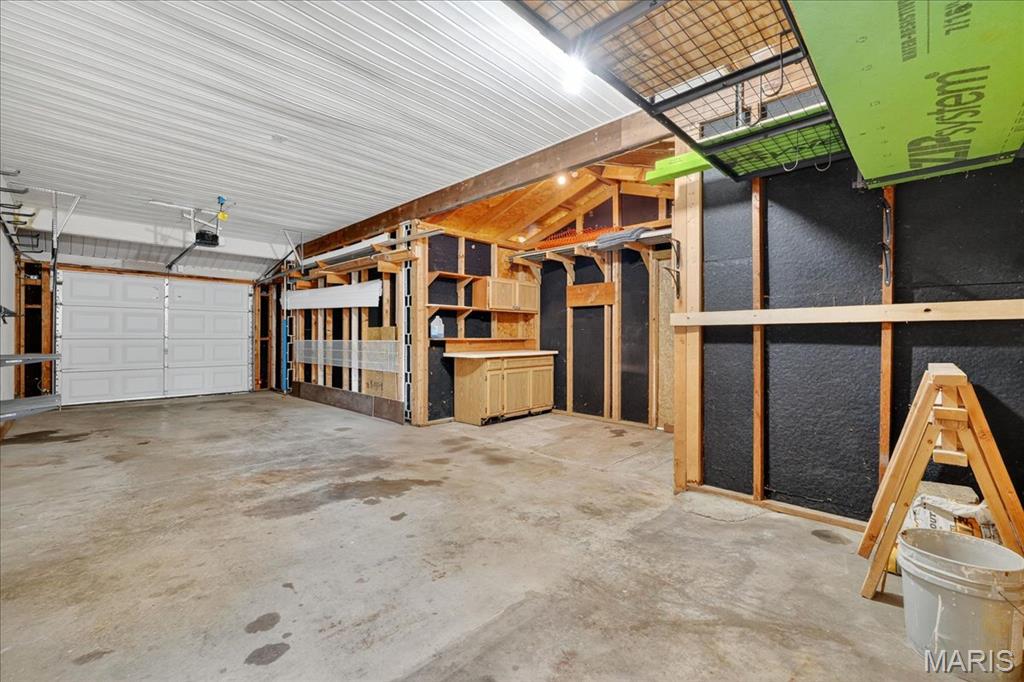 St Louis, Missouri 63146, United States, 3 Bedrooms Bedrooms, ,3 BathroomsBathrooms,Residential,Pending,210951