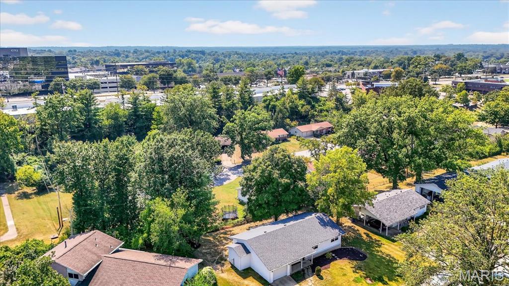 St Louis, Missouri 63146, United States, 3 Bedrooms Bedrooms, ,3 BathroomsBathrooms,Residential,Pending,210951