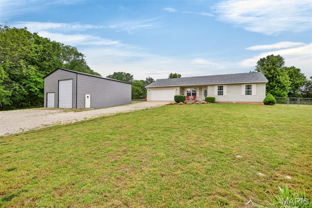 Photo of 20755 Blackberry Lane, Crocker, MO 65452 (MLS # 26028635)