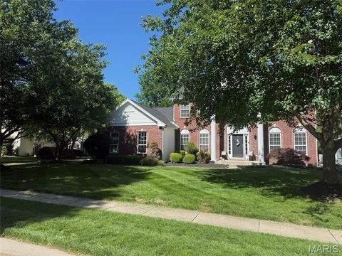 Photo of 17821 Wilderness Cliff Court, Wildwood, MO 63005 (MLS # 26031346)