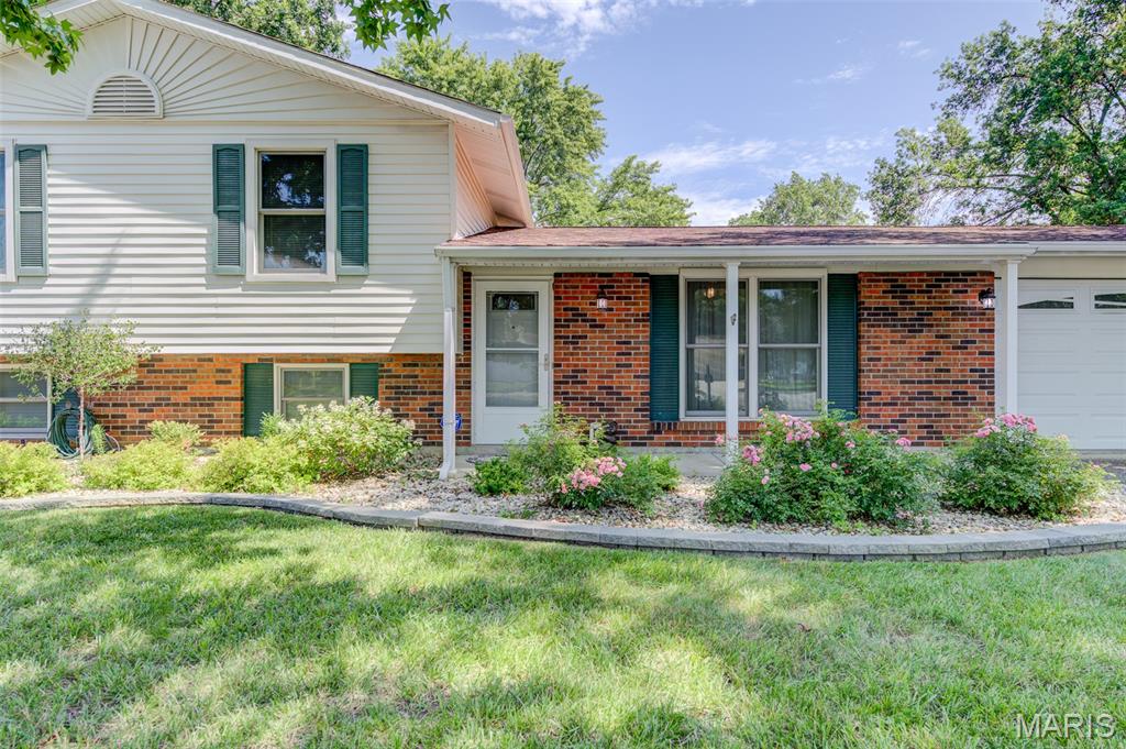 6 Barkwood Court