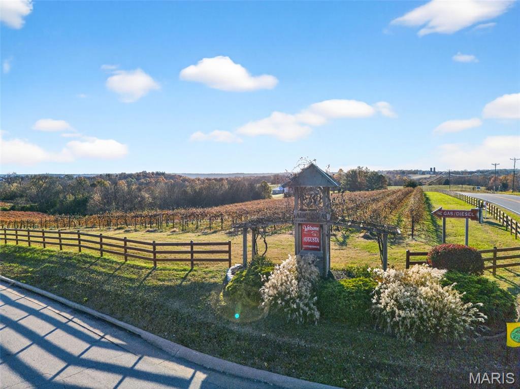 5548 Chestnut Street