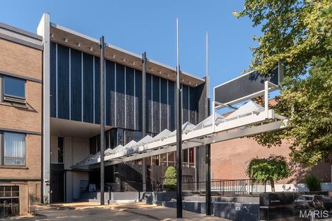 3914 Lindell Boulevard St Louis MO 63108