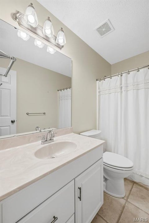 Tiny photo for 265 E Governor Place, St Charles, MO 63301 (MLS # 26064626)