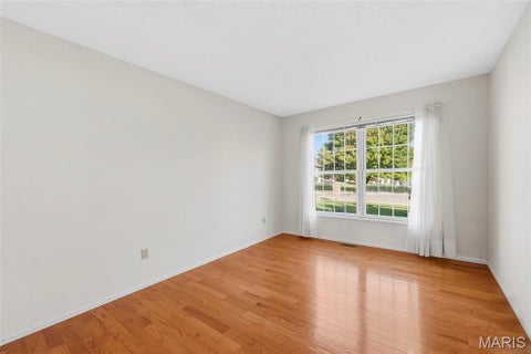 Tiny photo for 265 E Governor Place, St Charles, MO 63301 (MLS # 26064626)