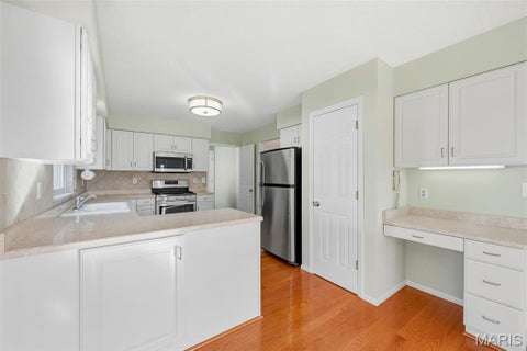 Tiny photo for 265 E Governor Place, St Charles, MO 63301 (MLS # 26064626)