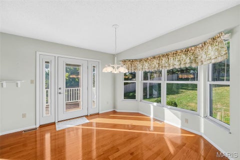 Tiny photo for 265 E Governor Place, St Charles, MO 63301 (MLS # 26064626)