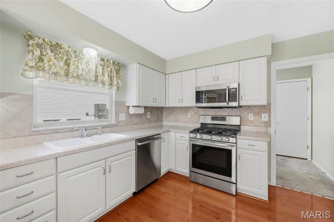 Tiny photo for 265 E Governor Place, St Charles, MO 63301 (MLS # 26064626)
