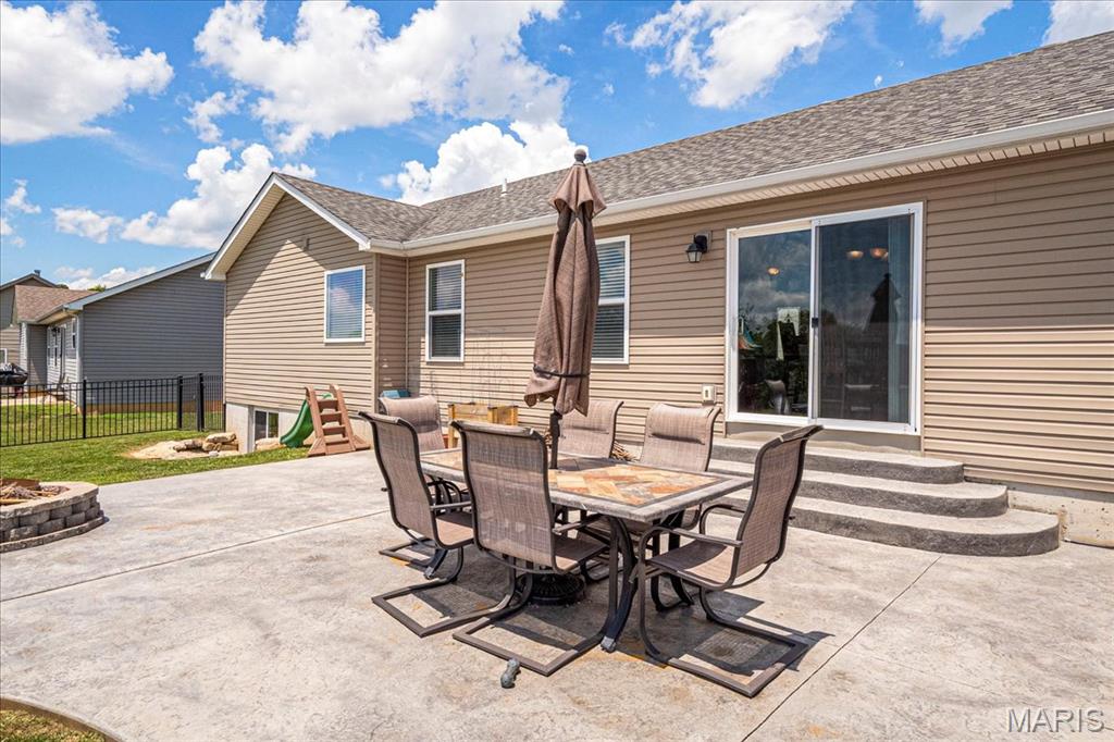 House Springs, Missouri 63051, United States, 3 Bedrooms Bedrooms, ,2 BathroomsBathrooms,Residential,Pending,161828