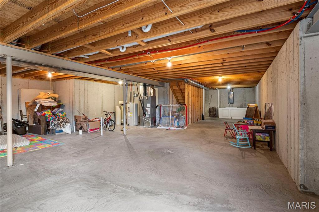 House Springs, Missouri 63051, United States, 3 Bedrooms Bedrooms, ,2 BathroomsBathrooms,Residential,Pending,161828