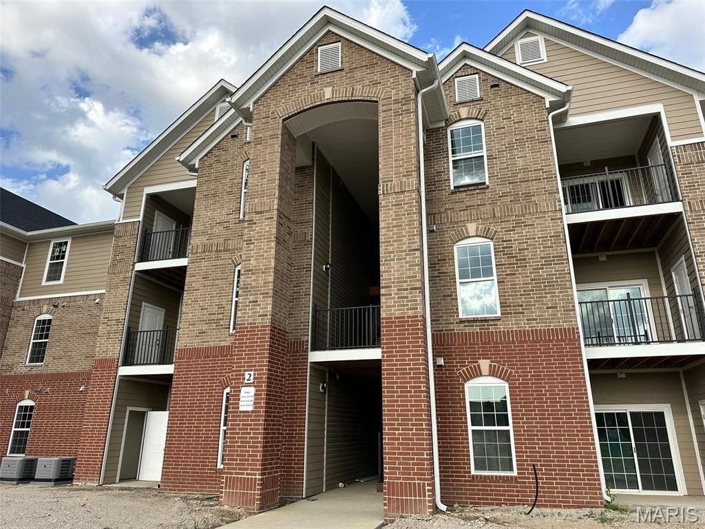 Photo of 222 Harmony Meadows Court #222, Dardenne Prairie, MO 63368 (MLS # 26000126)
