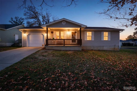 Photo of 105 S Waller Street, Desloge, MO 63601 (MLS # 26069596)