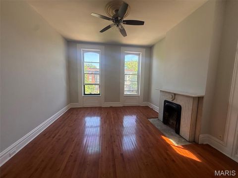 Tiny photo for 1725 Oregon Place, St Louis, MO 63104 (MLS # 26030137)