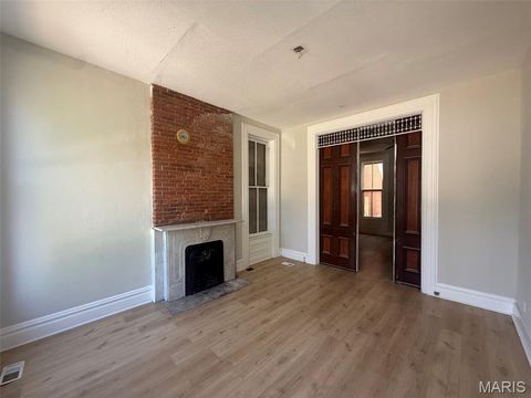Tiny photo for 1725 Oregon Place, St Louis, MO 63104 (MLS # 26030137)
