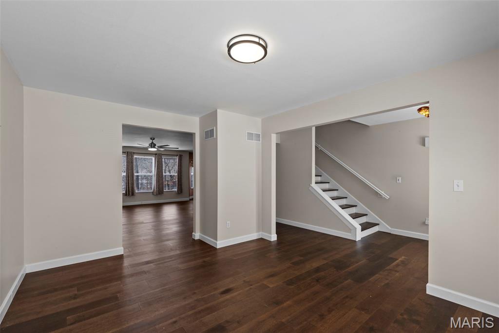 1082 Autumn Oaks Drive