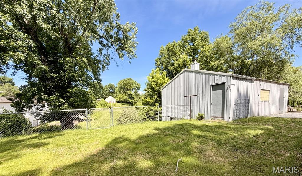 F W Kamps Riverview - Residential