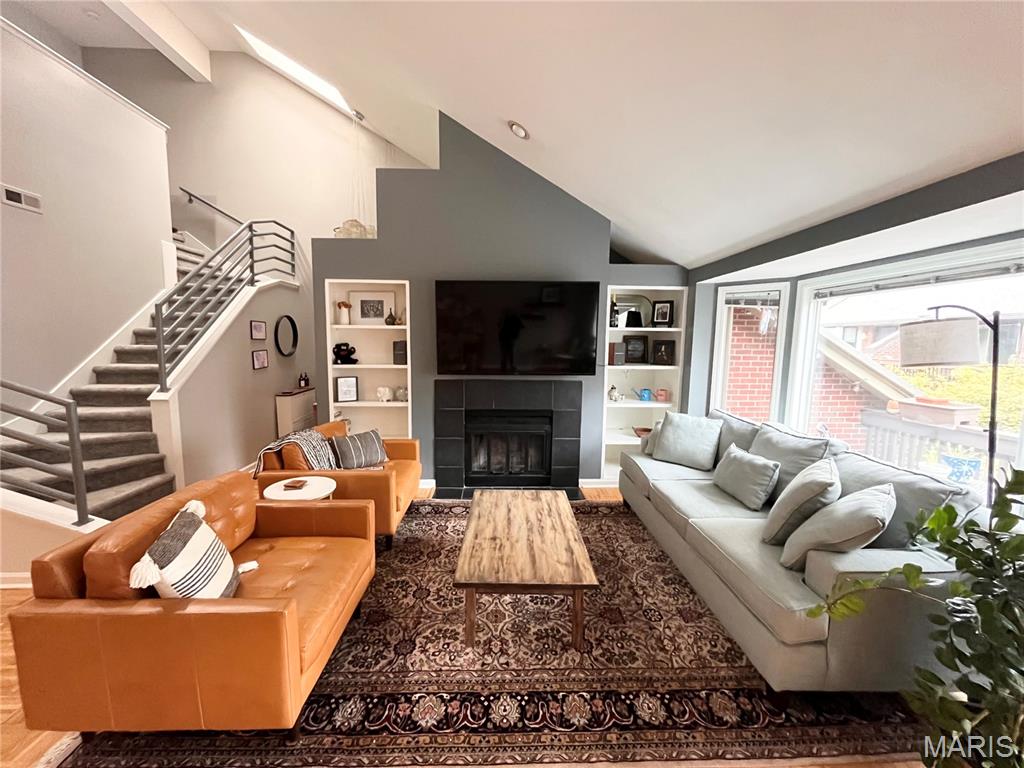 4453 W Pine Boulevard 10