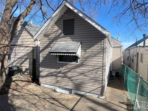 Tiny photo for 2611 Brannon Avenue, St Louis, MO 63139 (MLS # 26007710)