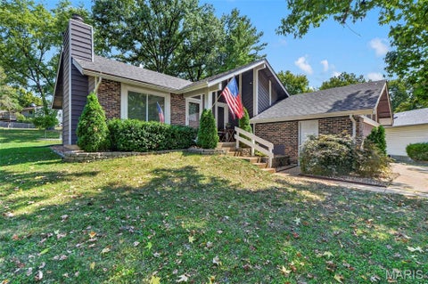Photo of 15 Cherrywood Court, St Peters, MO 63376 (MLS # 26056026)