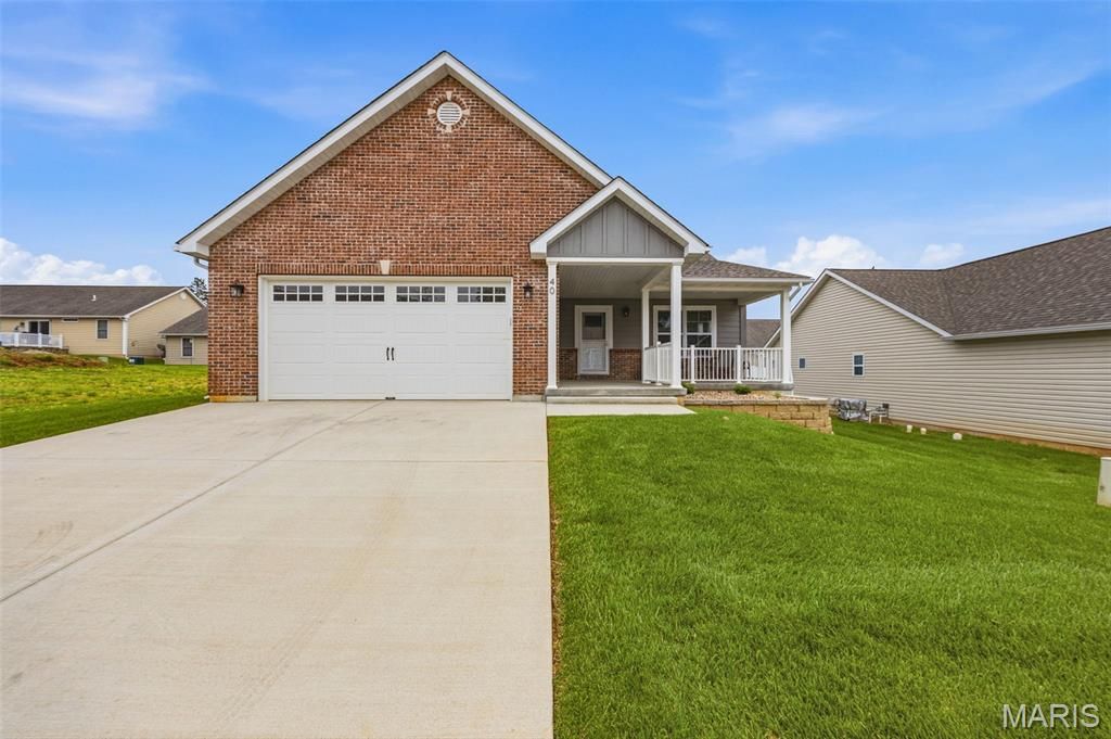 Photo of 40 Butterfield Drive, Farmington, MO 63640 (MLS # 26028827)