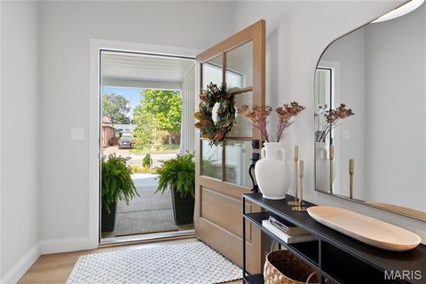 Tiny photo for 219 E Woodbine Avenue E, Kirkwood, MO 63122 (MLS # 25065771)