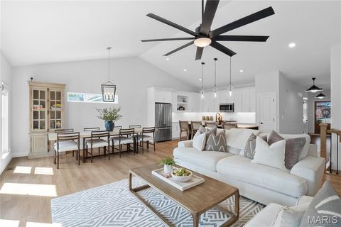 Tiny photo for 219 E Woodbine Avenue E, Kirkwood, MO 63122 (MLS # 25065771)