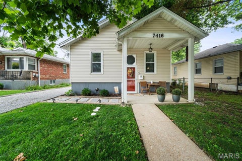 Photo of 7416 Canterbury Avenue, St Louis, MO 63143 (MLS # 26046548)