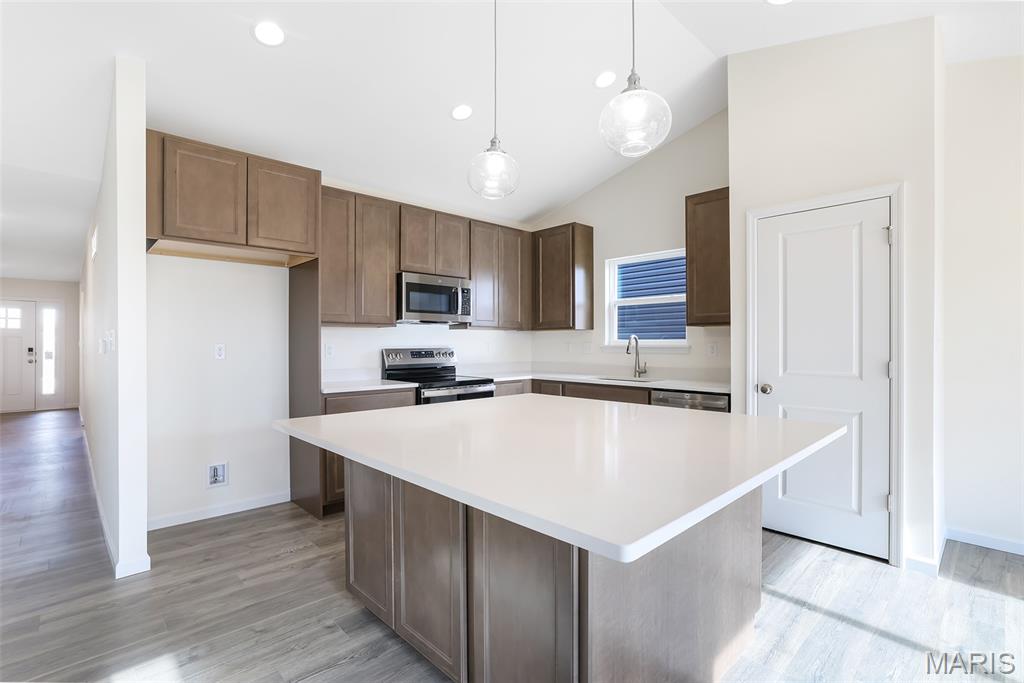 Riverstone 135 - Residential