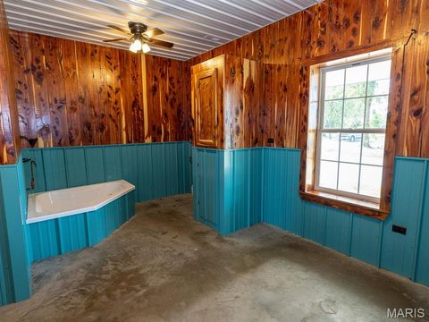 Tiny photo for 19496 Pike 308, Bowling Green, MO 63334 (MLS # 25057245)