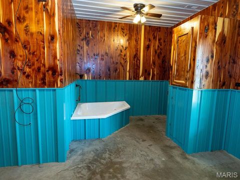 Tiny photo for 19496 Pike 308, Bowling Green, MO 63334 (MLS # 25057245)