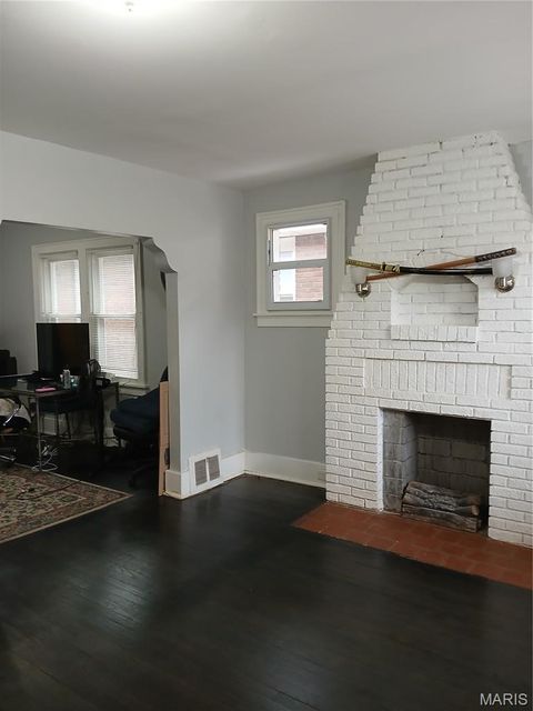 Tiny photo for 7020 Greenway Avenue, Beverly Hills, MO 63121 (MLS # 26019282)