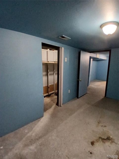 Tiny photo for 7020 Greenway Avenue, Beverly Hills, MO 63121 (MLS # 26019282)