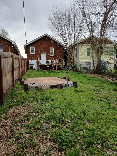Tiny photo for 7020 Greenway Avenue, Beverly Hills, MO 63121 (MLS # 26019282)